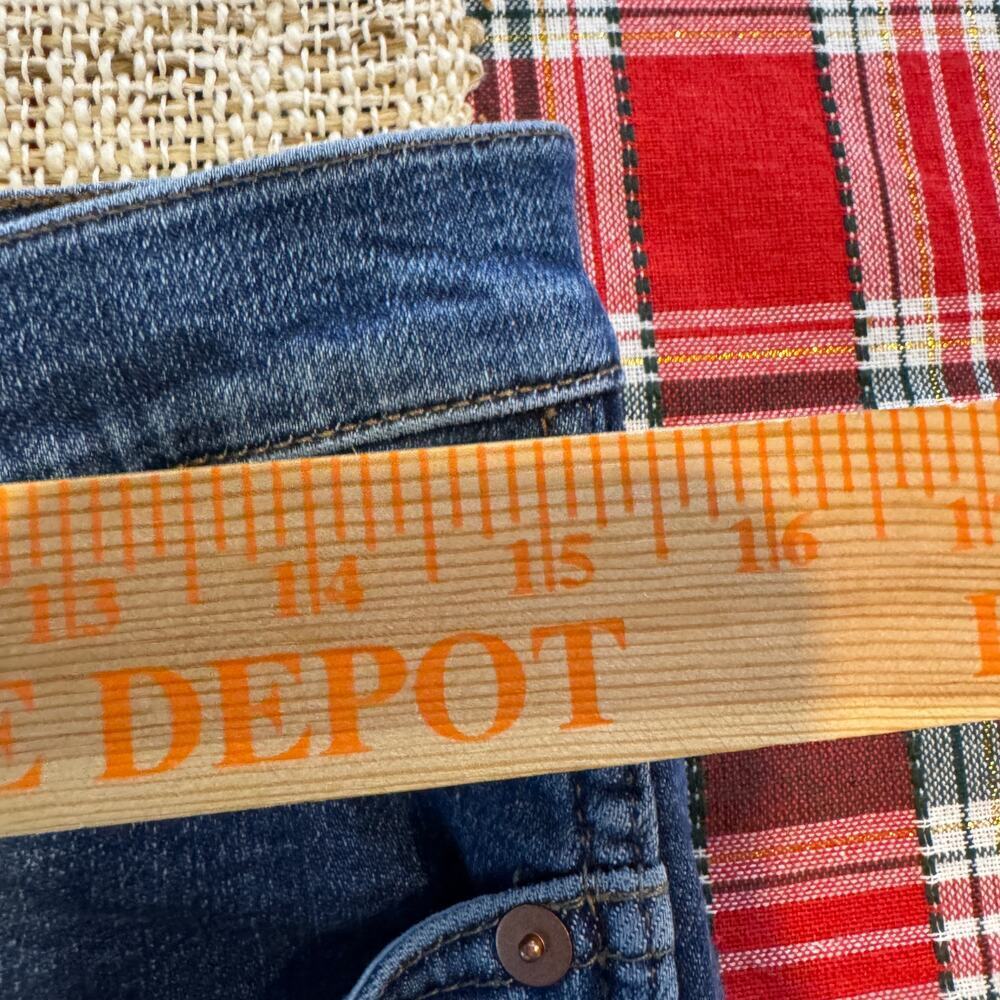 Madewell 10" High-Rise Skinny Jeans in Wendover Wash - Picture 9 of 9
